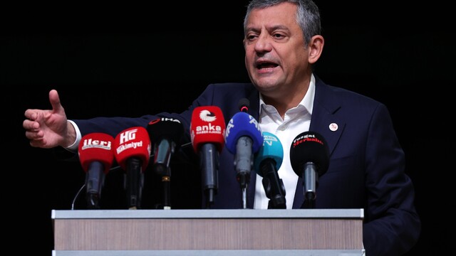 Ankara’da sekiz belediye başkanının ve Muğla Belediye Başkanı'nın AKP’ye geçeceği