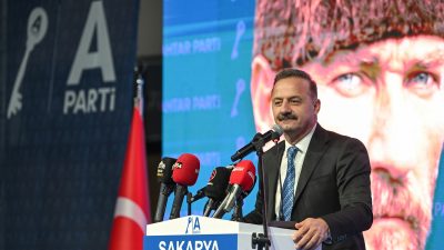 Ağıralioğlu, Mansur Yavaş'ın Cumhurbaşkanlığı Hükümet Sistemi'ni yarı başkanlığa çevirme iradesini