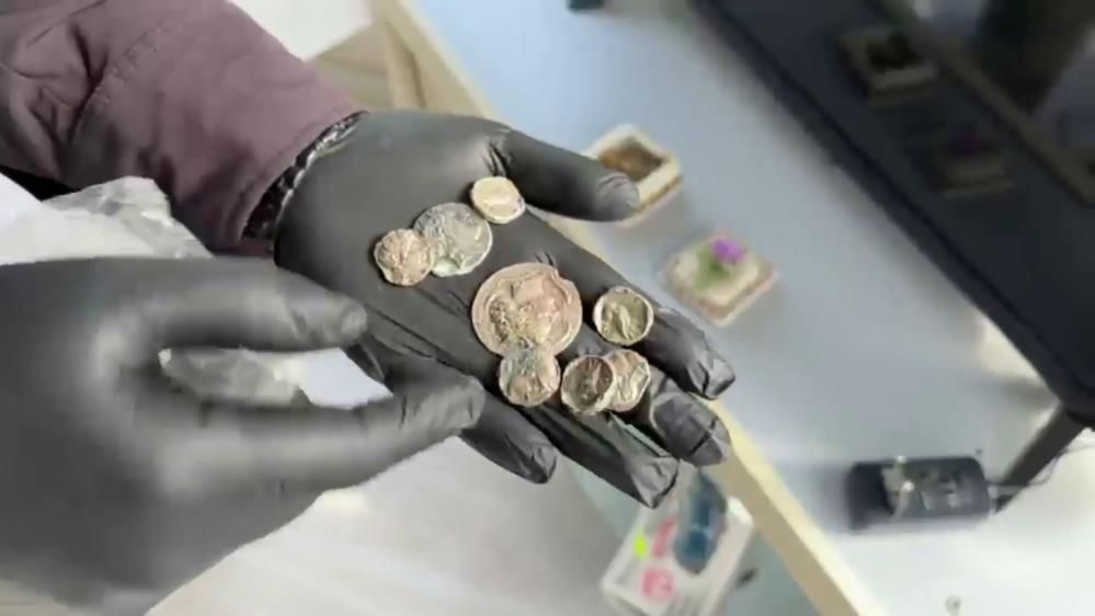 Edirne’de İpsala ve Kapıkule gümrük kapılarında düzenlenen iki operasyonda, yurt