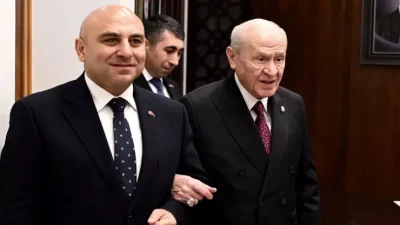 Bakü'nün okullarda getirdiği başörtüsü yasağı nedeniyle Azerbaycan'la gerilimin yükseldiği dönemde