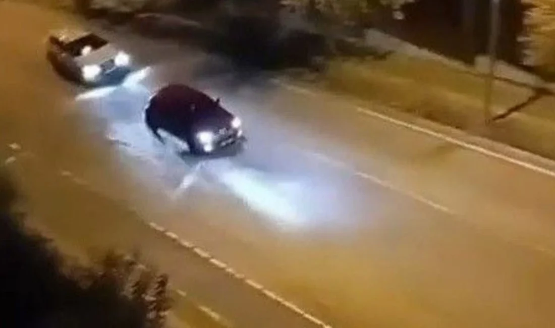 Erzurum'da Terminal Caddesi'nde rutin trafik uygulaması yapan ekiplerin durdurmak istediği