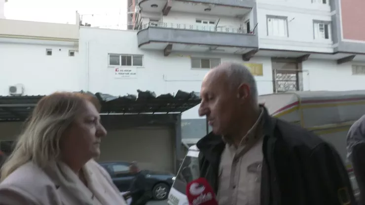 CHP Kadın Kolları Genel Başkanı Ayten Gülsever, Gaziantep'te bir semt