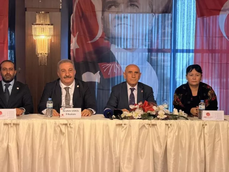 CHP Genel Başkan Yardımcısı Yıldırım Kaya, Ağrı'da eğitim ihtiyaçlarını değerlendirip