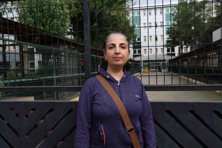 Diyarbakır'da 70 yaşındaki bir kadın, telefonda kendilerini Kayapınar Emniyeti'nden polis
