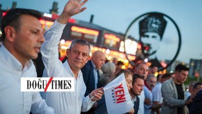 YENİ Parti, tüm üyelerin katılımıyla gerçekleştirdiği tarihi ön seçimle yeni