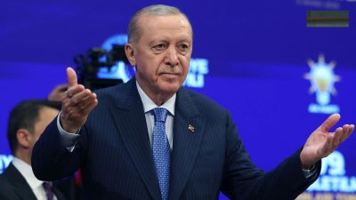 Partisinin grup toplantısında konuşan Cumhurbaşkanı Erdoğan, Aziz Mahmud Hüdayi Vakfı'nın