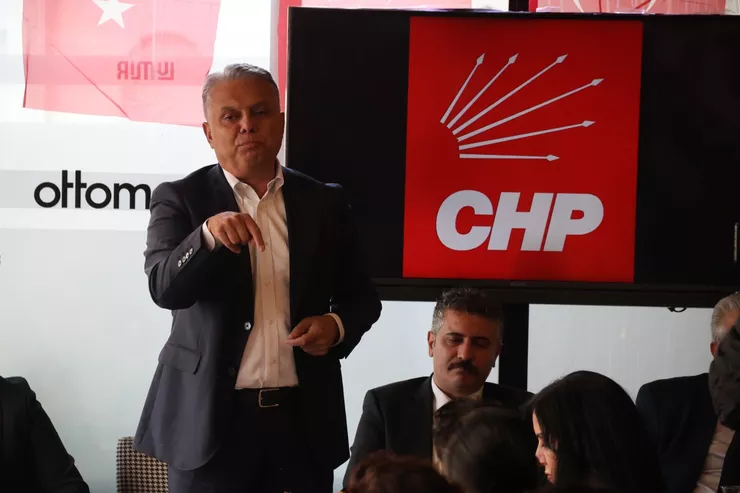 CHP Antalya Muratpaşa Belediye Başkanı Ümit Uysal, Iğdır'da partililer ve